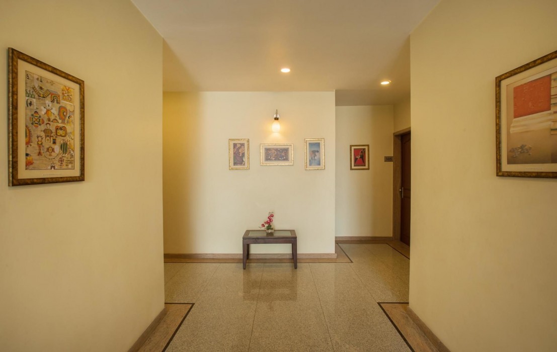 OYO Premium Vaishali Nagar 22/41
