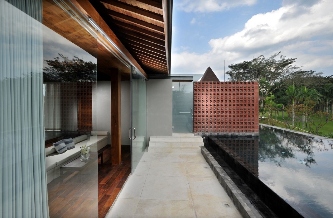 Djoglo Luxury Bungalow 18/44
