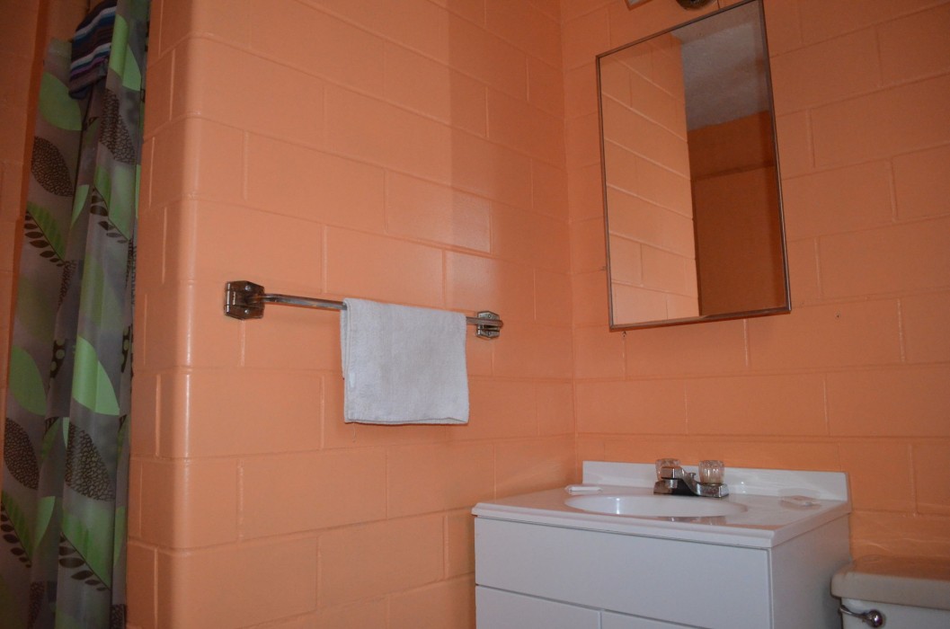 Admiral Motel 11/15