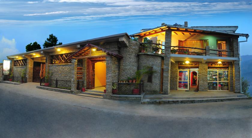 Mohans Binsar Retreat 1/24