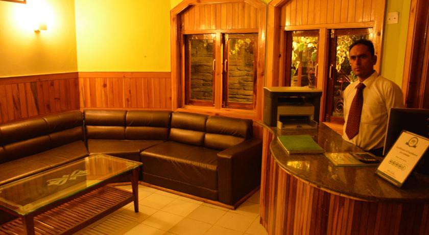 Mohans Binsar Retreat 4/24
