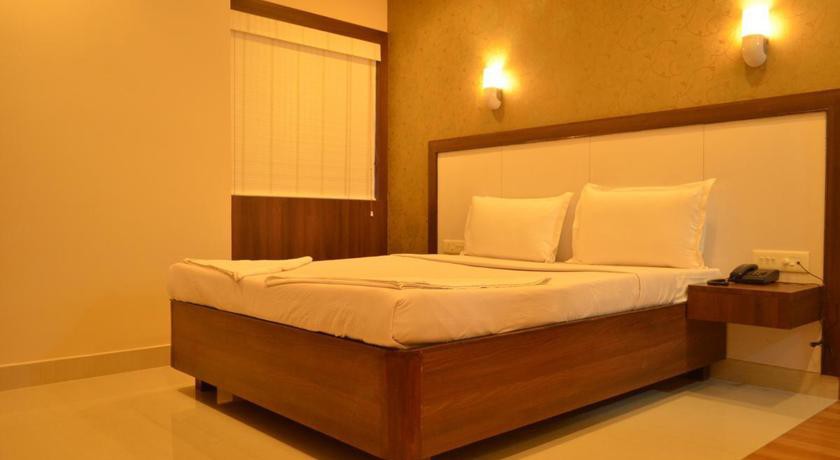 Balaji Residency 4/51