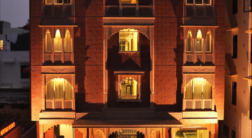 Hotel Heritage Heights 1/24