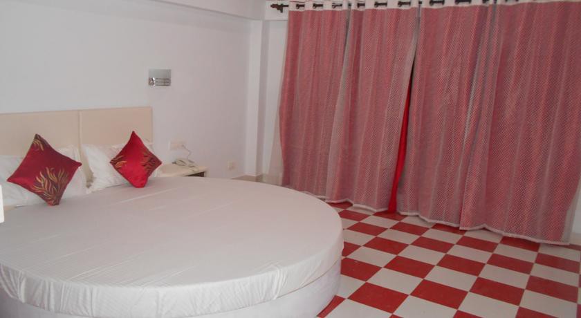 Nihal Cottage 10/63