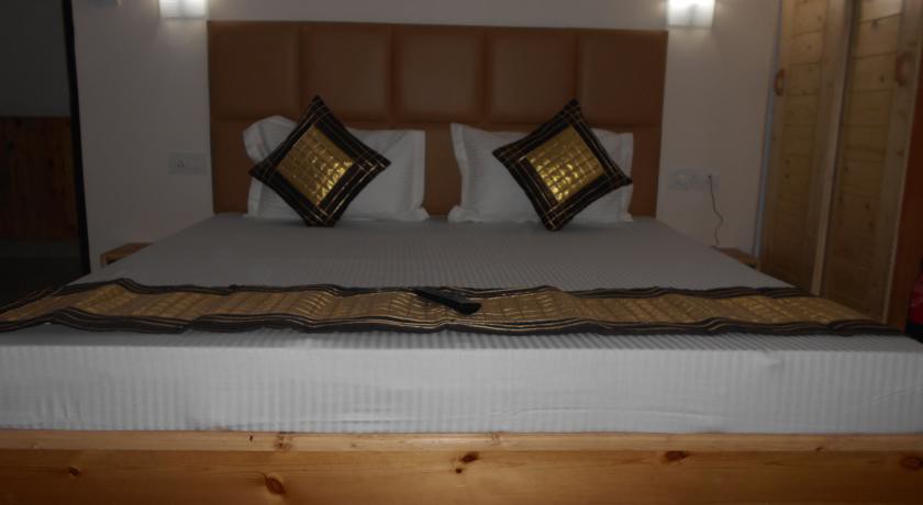 Nihal Cottage 12/63