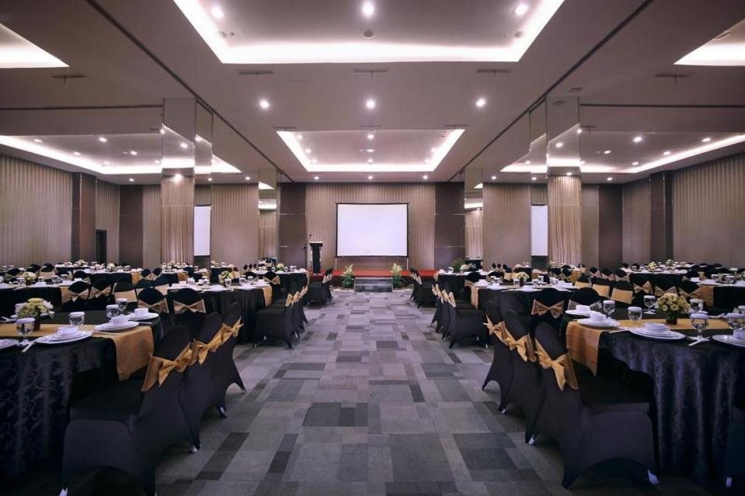 Aston Jember Hotel and Conference Center 30/65