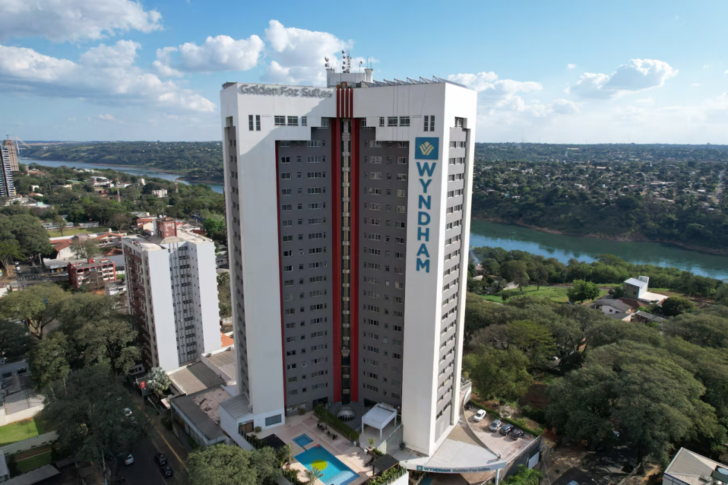 Wyndham Golden Foz 1/46