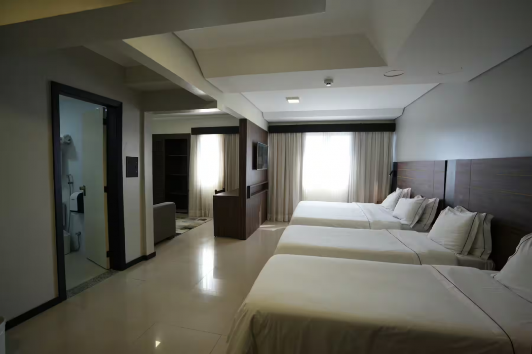 Wyndham Golden Foz 5/46