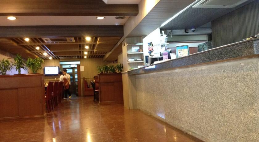 Watana Hotel Bangkok 4/63