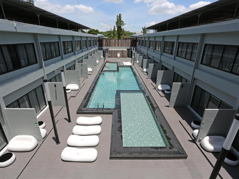 S Ratchada Leisure Hotel in BANGKOK