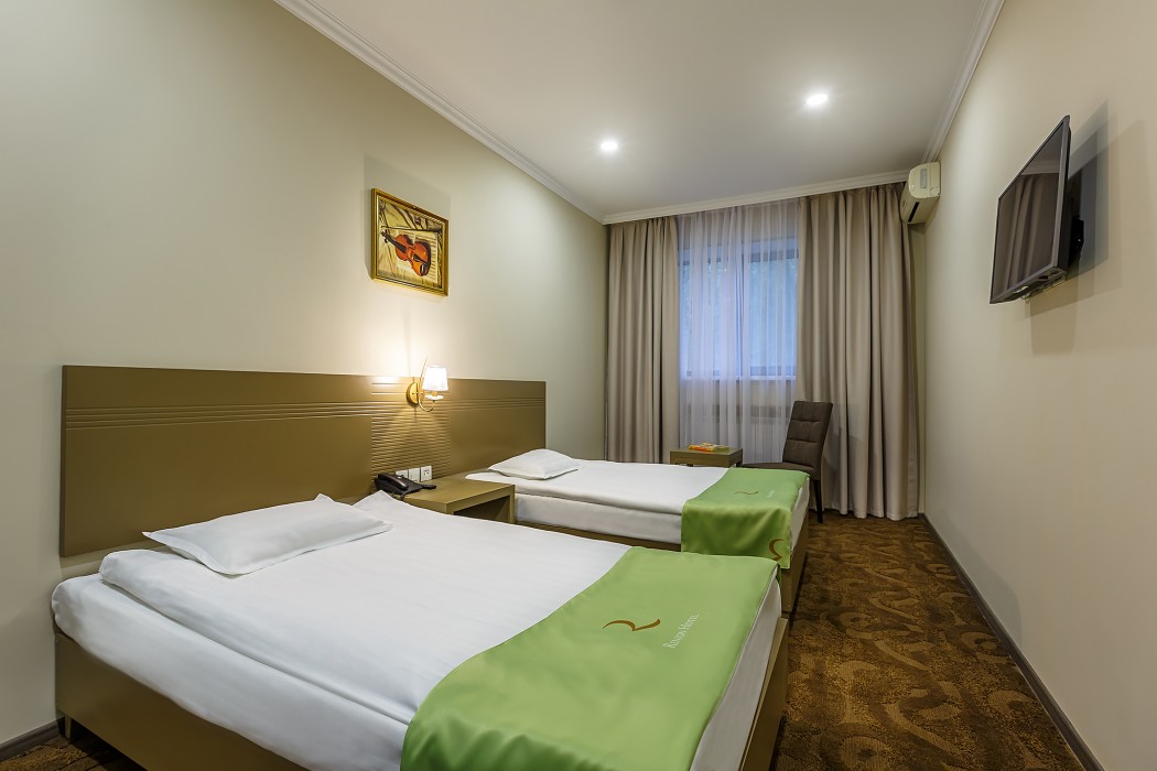 Renion Hotel Almaty 21/80