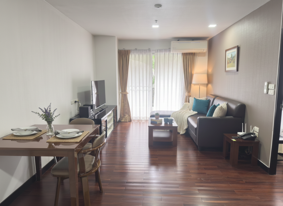 J Town Serviced Apartments Hotel 17/58