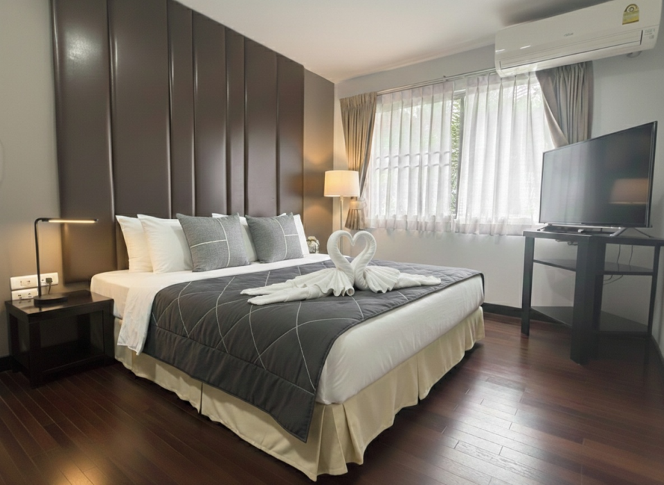 J Town Serviced Apartments Hotel 16/58