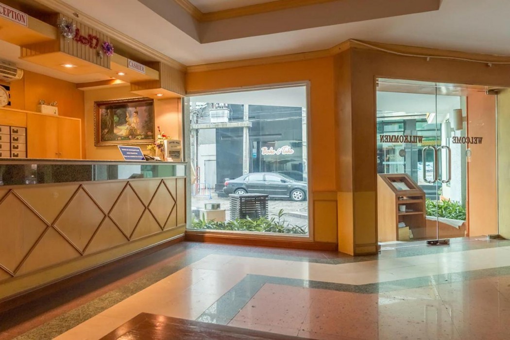 Lobby at Eastiny Bella Vista Hotel by ZUZU, PATTAYA