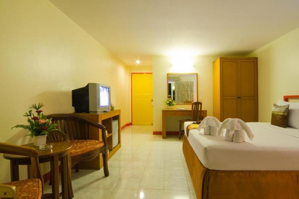 Eastiny Bella Vista Hotel by ZUZU 11/49