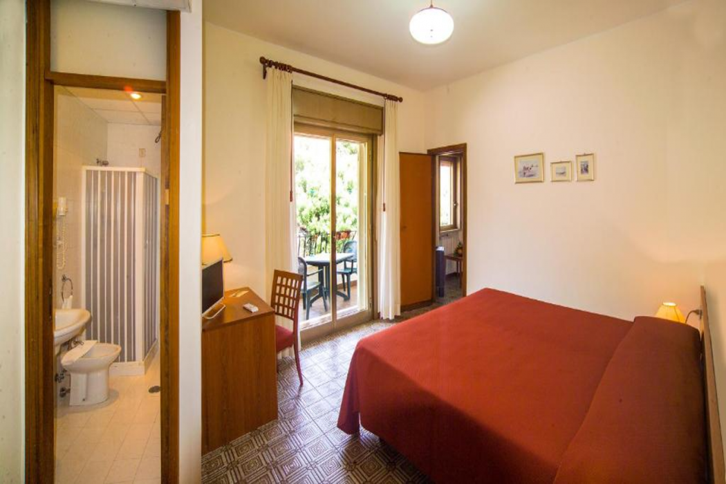 Room at Hotel delle Palme, LETOJANNI