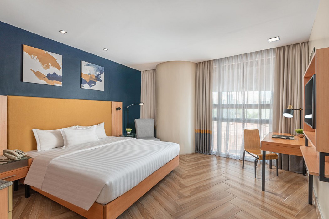 Greenhills Elan Hotel Modern 14/56
