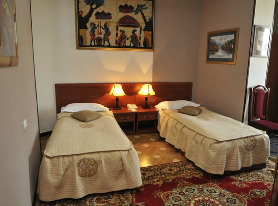ZP HOTEL 6/45