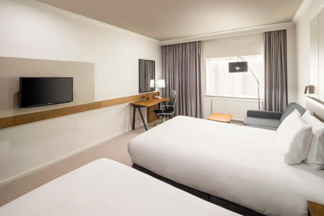 Crowne Plaza Solihull 8/65