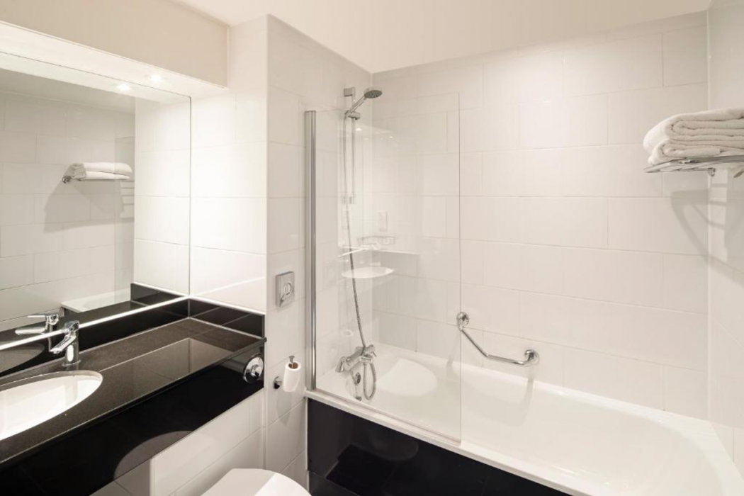 Crowne Plaza Solihull 11/65