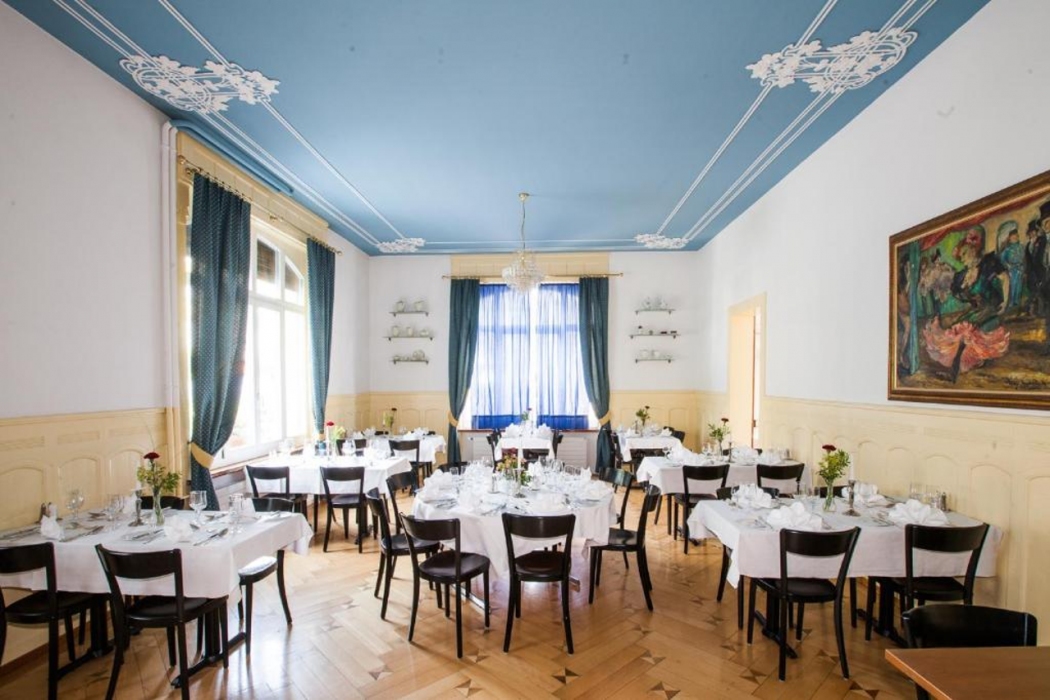 Carlton-Europe Vintage Adult Hotel 34/56