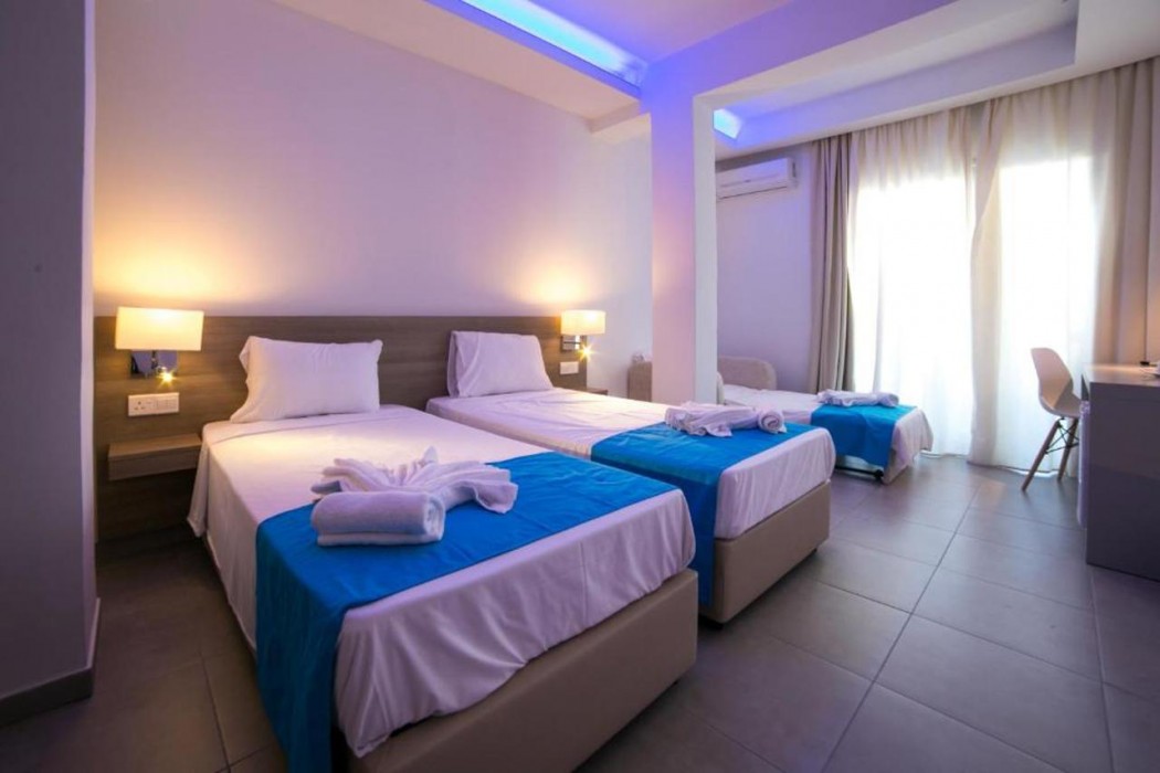 Flora Maria Hotel 19/64