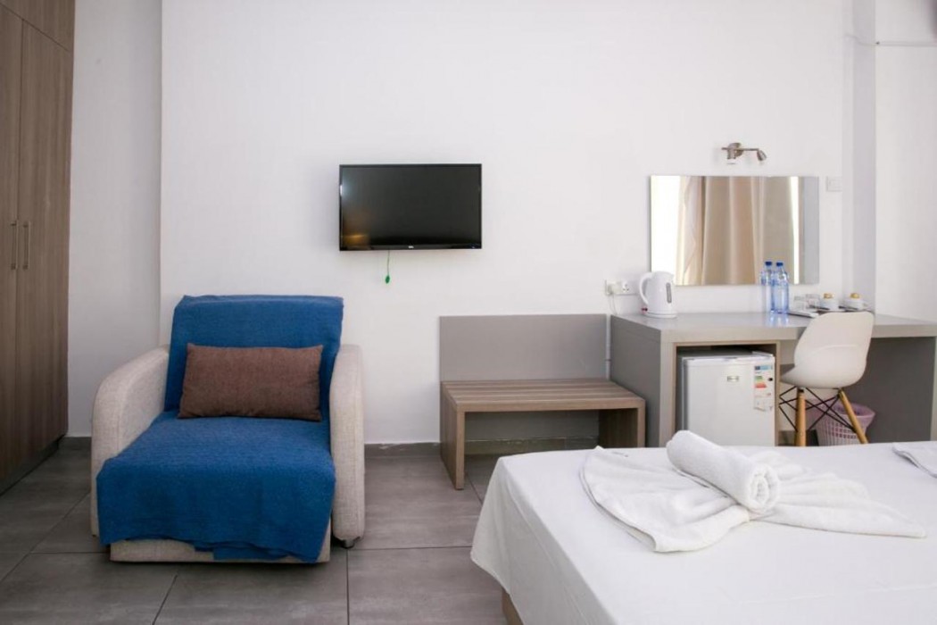 Flora Maria Hotel 17/64