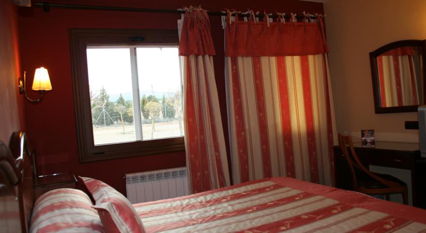 Hotel Puerta de Javalambre 5/30