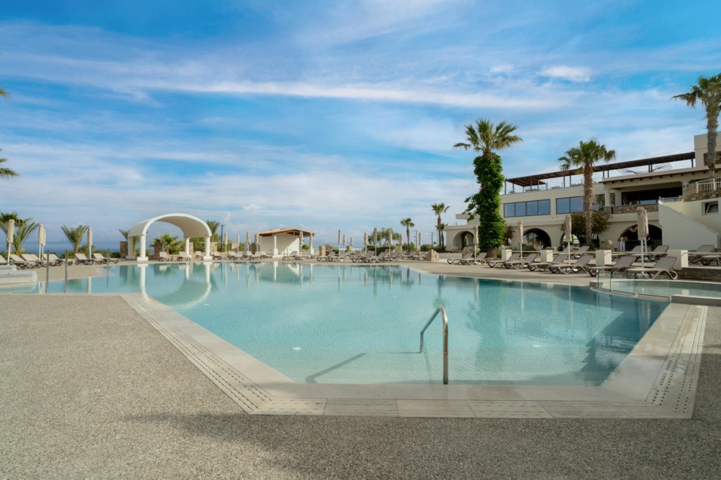 Kouros Palace Active Lifestyle Hotel 101/157