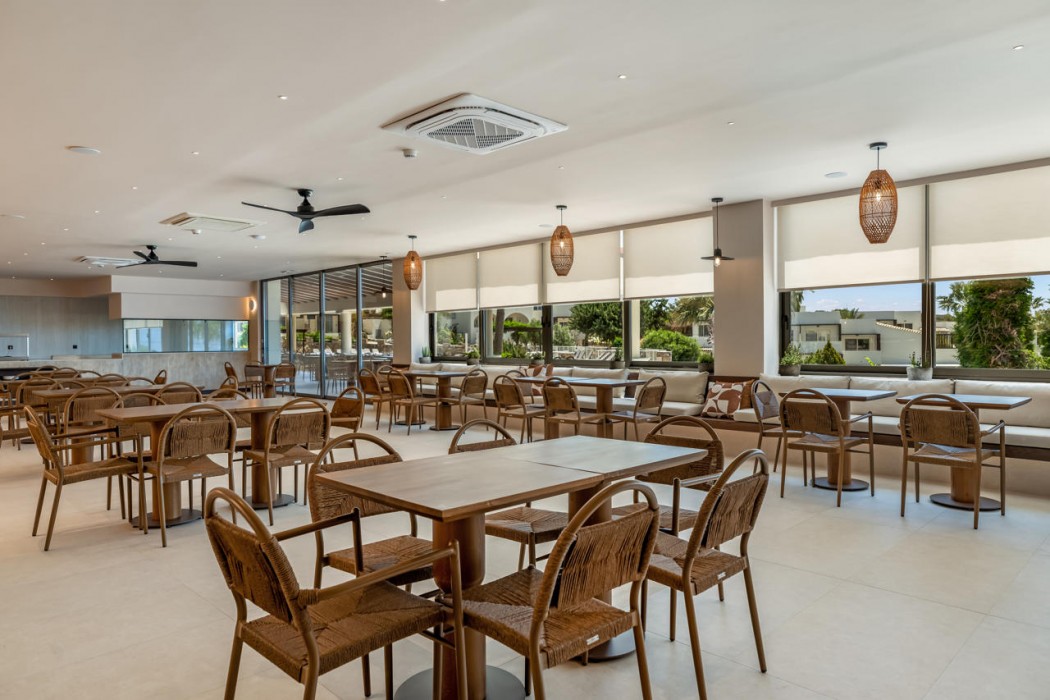 Kouros Palace Active Lifestyle Hotel 124/157