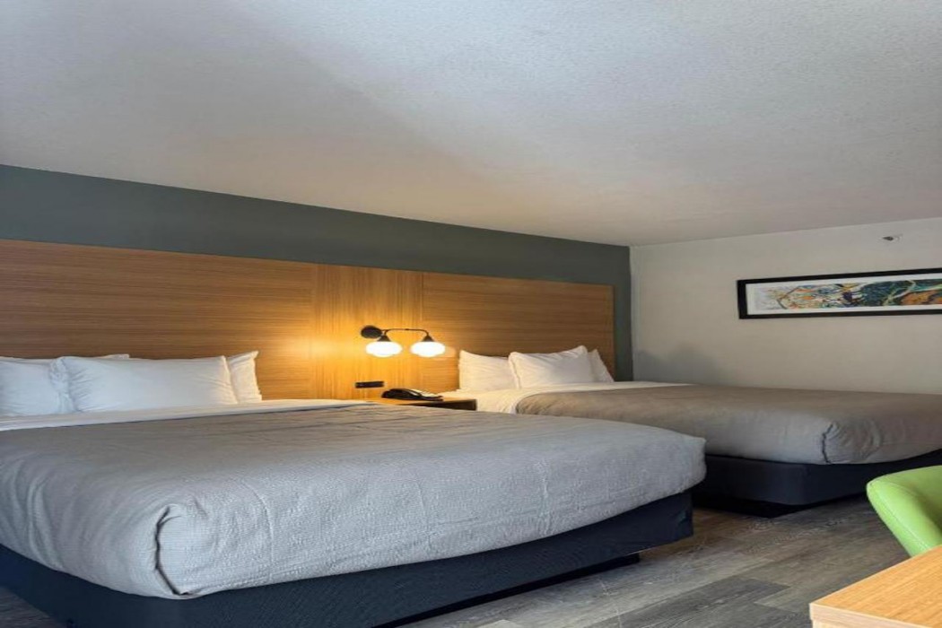 Quality Inn Orlando Near International Drive 15/24