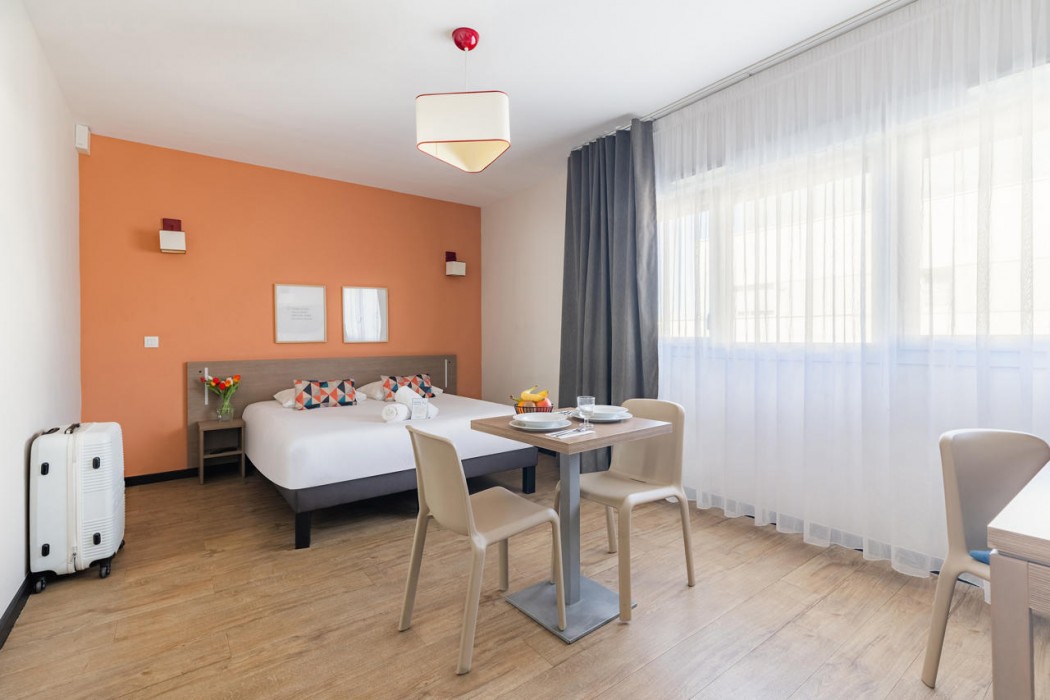 Appart City Classic Annemasse Centre Pays de Geneve 39/80