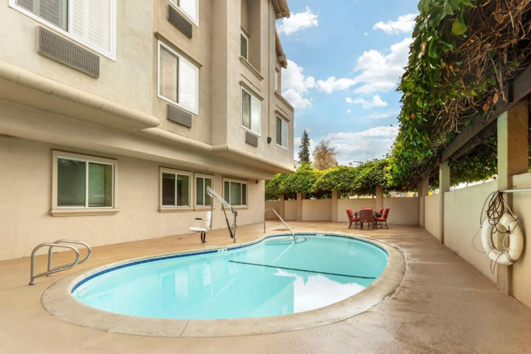 Best Western Plus Airport Plaza 21/36