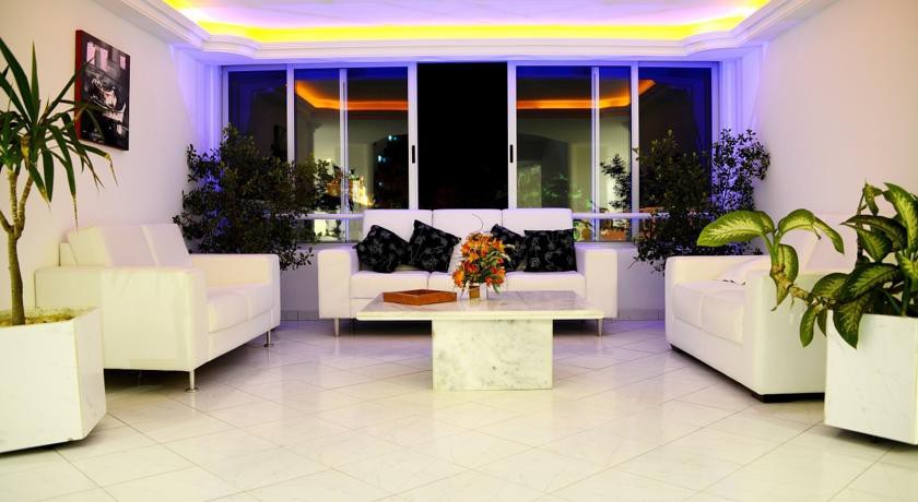 Maria Farinha Praia Hotel 8/55
