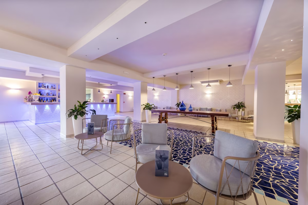 Blu Hotel Laconia 14/14