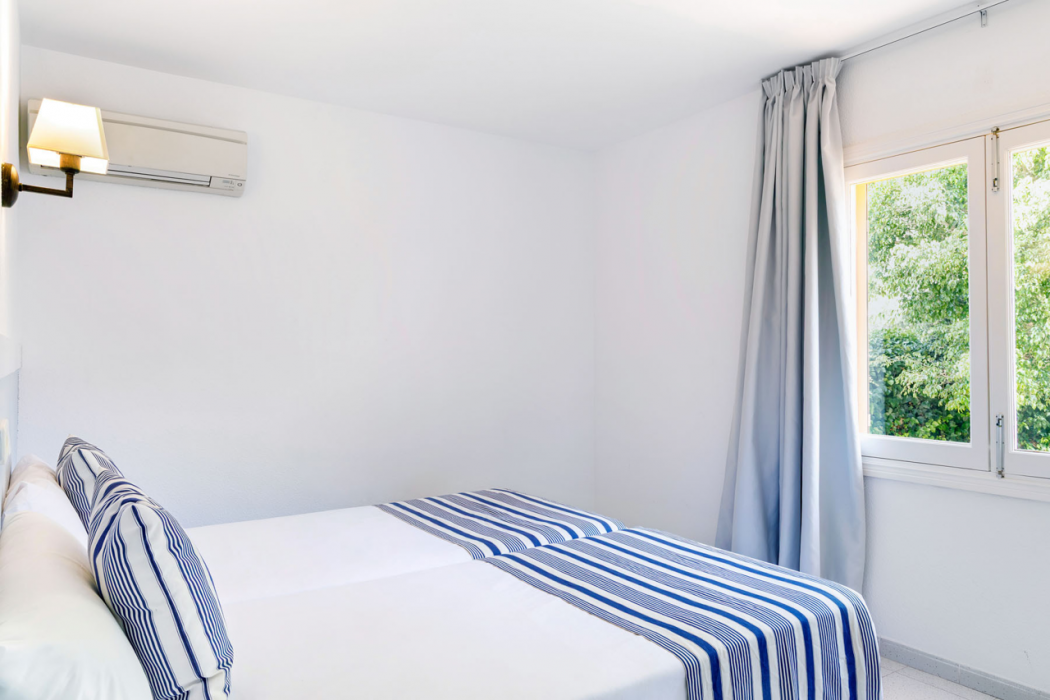 Alcanada Golf Hotel 23/75