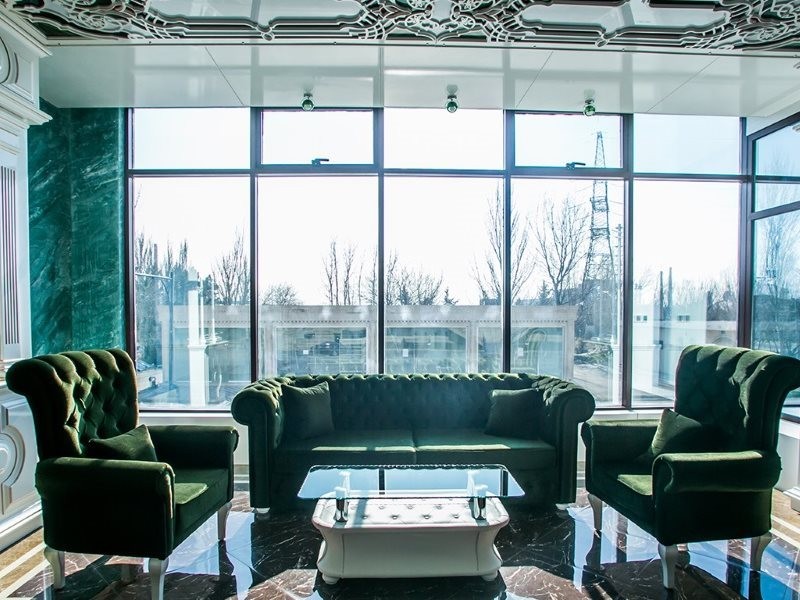 Emerald Hotel Baku 8/58