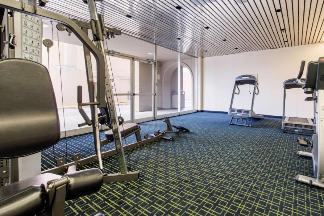 Quality Inn & Suites Charleston - Civic Center 23/28