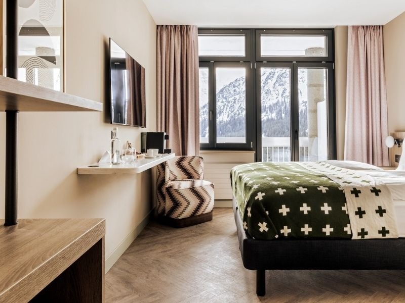 comfy double mountain view
