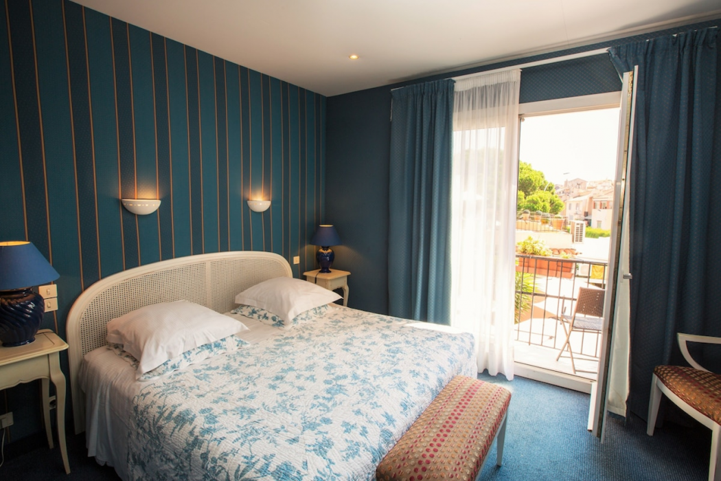 Hotel Le Suquet Cannes 5/18