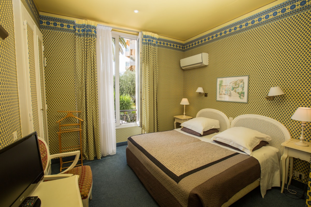 Hotel Le Suquet Cannes 4/18