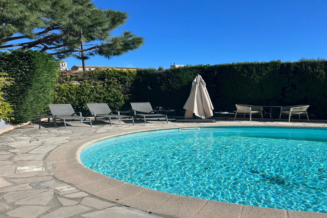 Hotel Le Suquet Cannes 14/18