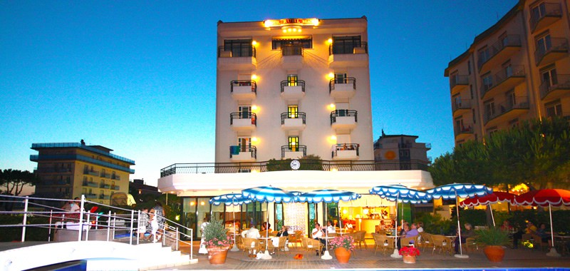RUHL BEACH HOTEL AND SUITES 1/54