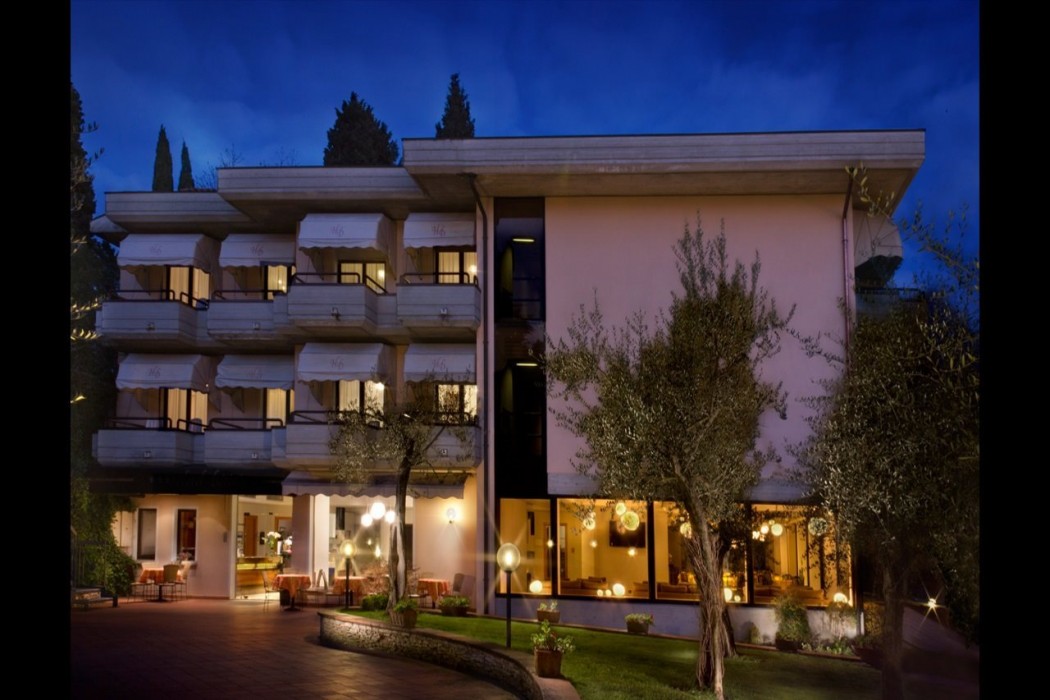 Hotel Desiree 22/67