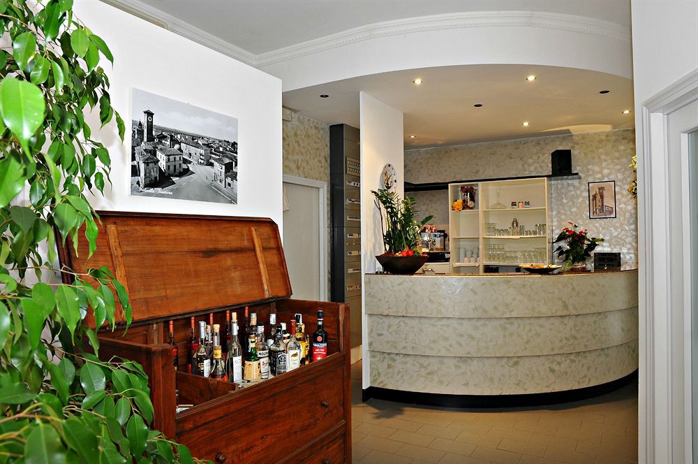 Hotel Mini Palace Small & Charming 17/30