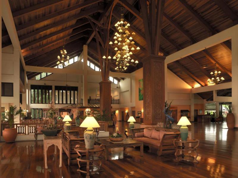 Lobby at Mines Beach Resort Hotel & Wellness, SERI KEMBANGAN