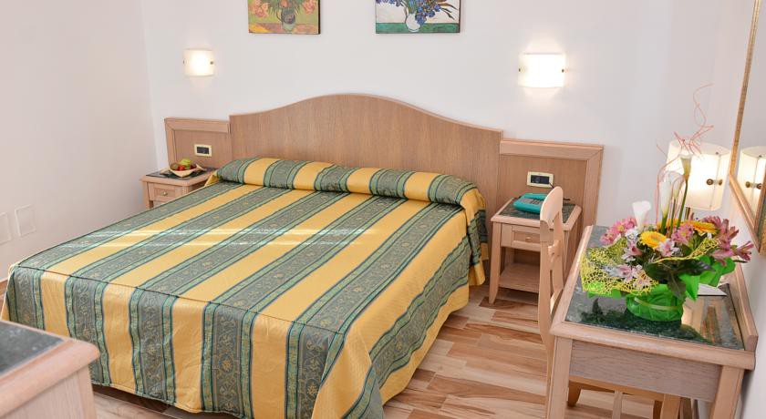 Hotel Thalas Club 17/65