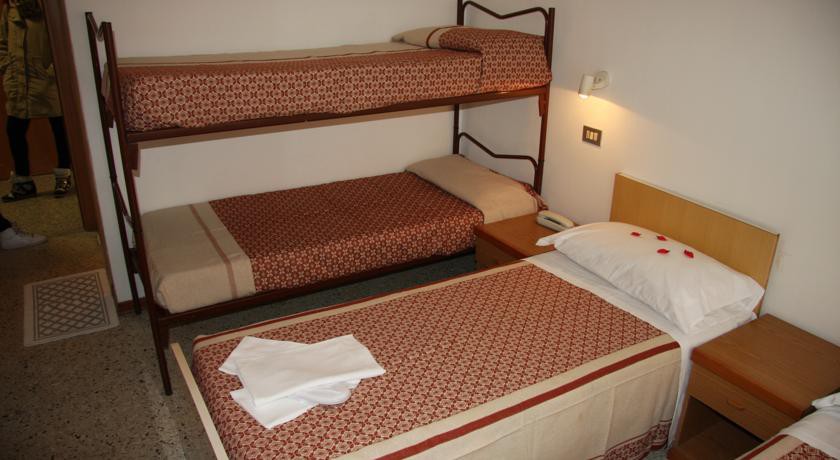 Hotel Orchidea 12/25