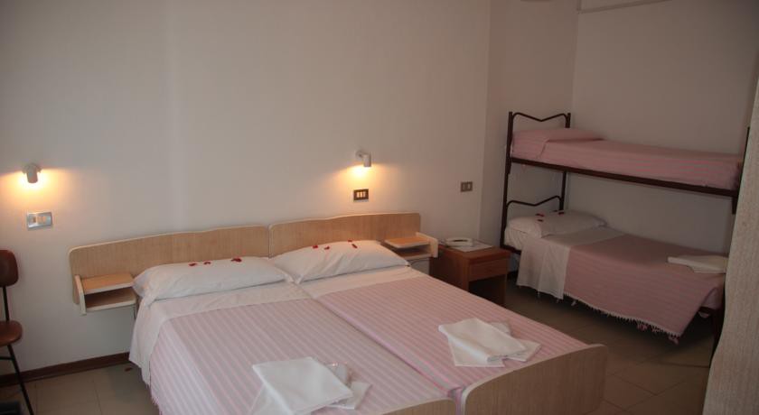 Hotel Orchidea 10/25