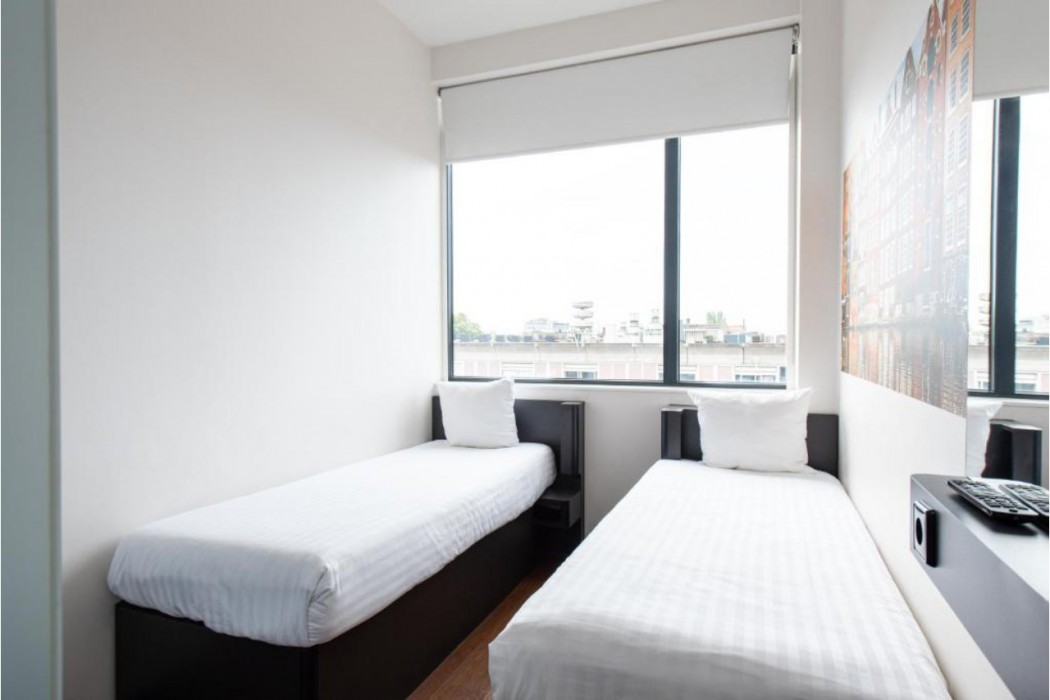 easyHotel Amsterdam City Centre 17/66